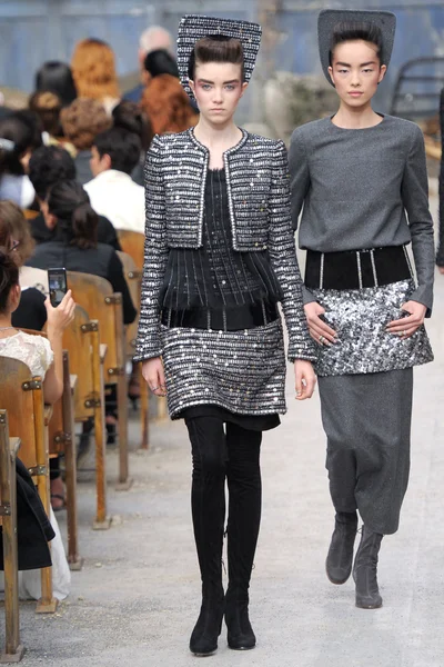 Look 26